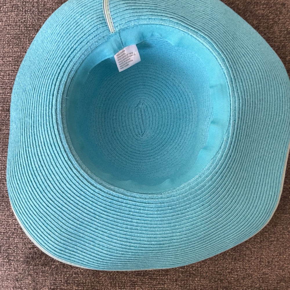 Turquoise sun hat - Picture 4 of 4